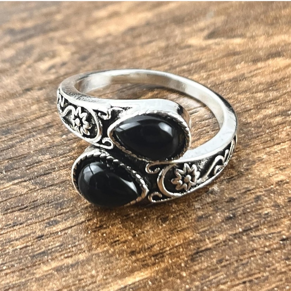 Stamped 925 Sterling Silver Black and Silver Women's Ring